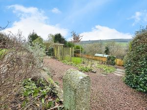 Photo 16- click for photo gallery